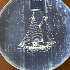 Nautica plate set